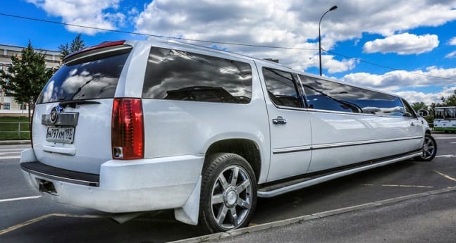 Cadillac Escalade Premium — wynajem limuzyny Warszawa, do 15 osób