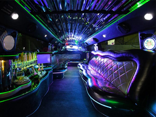 Hummer H2 Boss — wynajem limuzyny Warszawa — zdjęcie 4